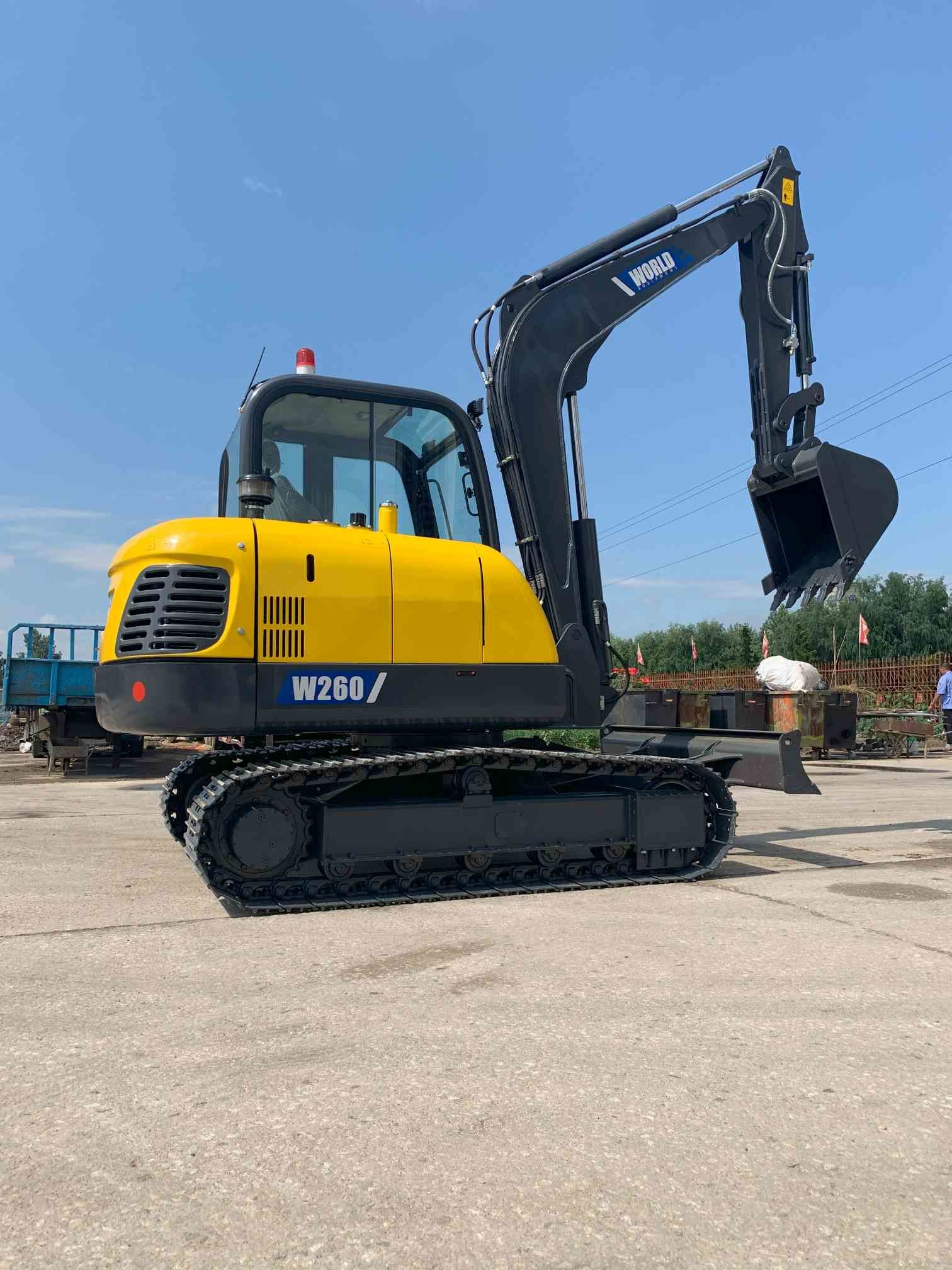Compact Excavation Machine With 40.2KN Bucket Digging Force Equivalent To Komatsu PC60