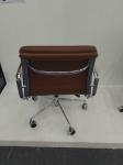 Luxury Medium Back Soft Pad Genuine Leather Swivel Chair / Leather Office Chair