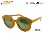Fashion round sunglasses made of plastic frame , suitable for men and women