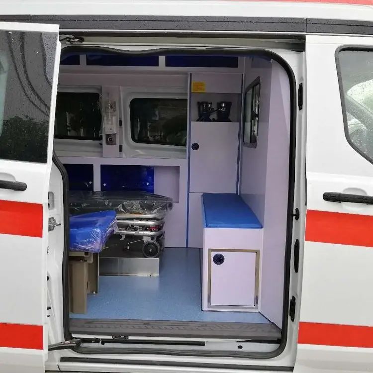 2024 Ambulance Car Ford Monitoring Mobile Medical Ambulance With ABS Interior Ambulance Vehicle