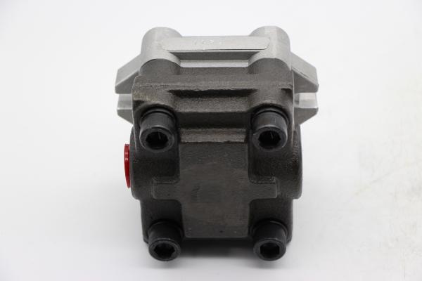 Hot sale good quality PVC80 gear pump .hydraulic pump for PVB92 PVC90 YC135