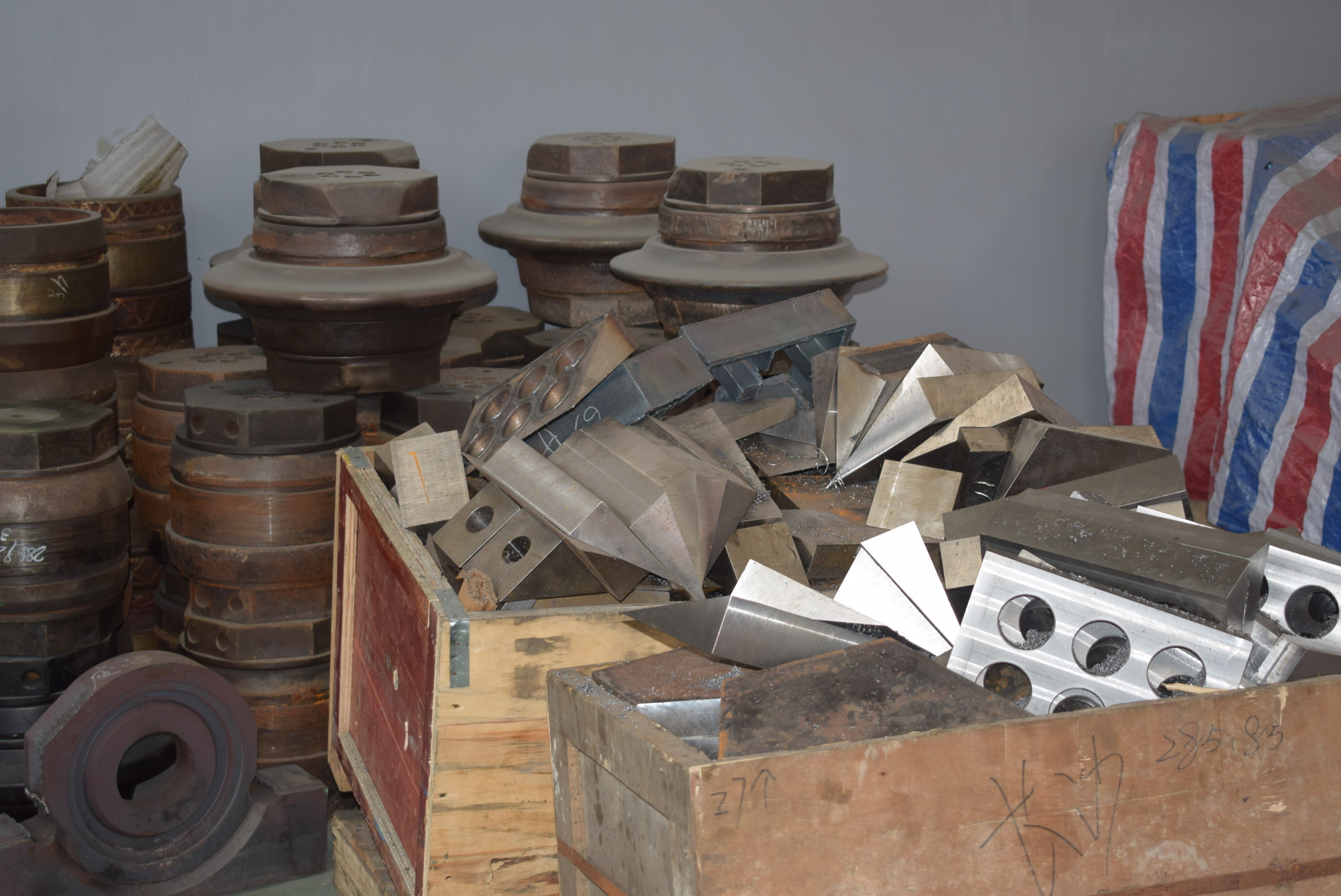 Central TBM Disc Cutter For Metro And Tunnel Construction IADC DIN Standard