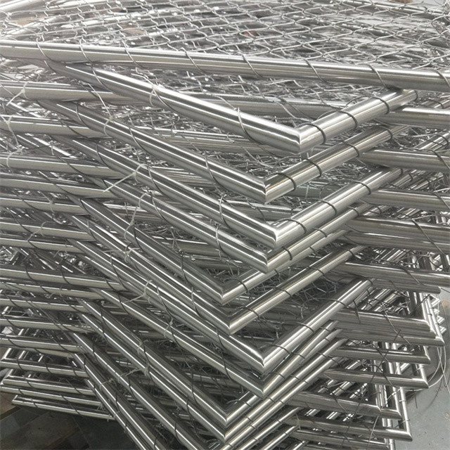 Modern Wire Stair Balustrade in 25*25mm-300*300mm Hole Size and 1m*10m Panel Size