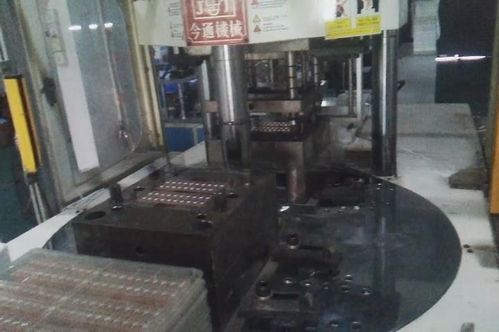 Toothbrush Handle Making Plastic Injection Molding Machine JTT-550 2V3R