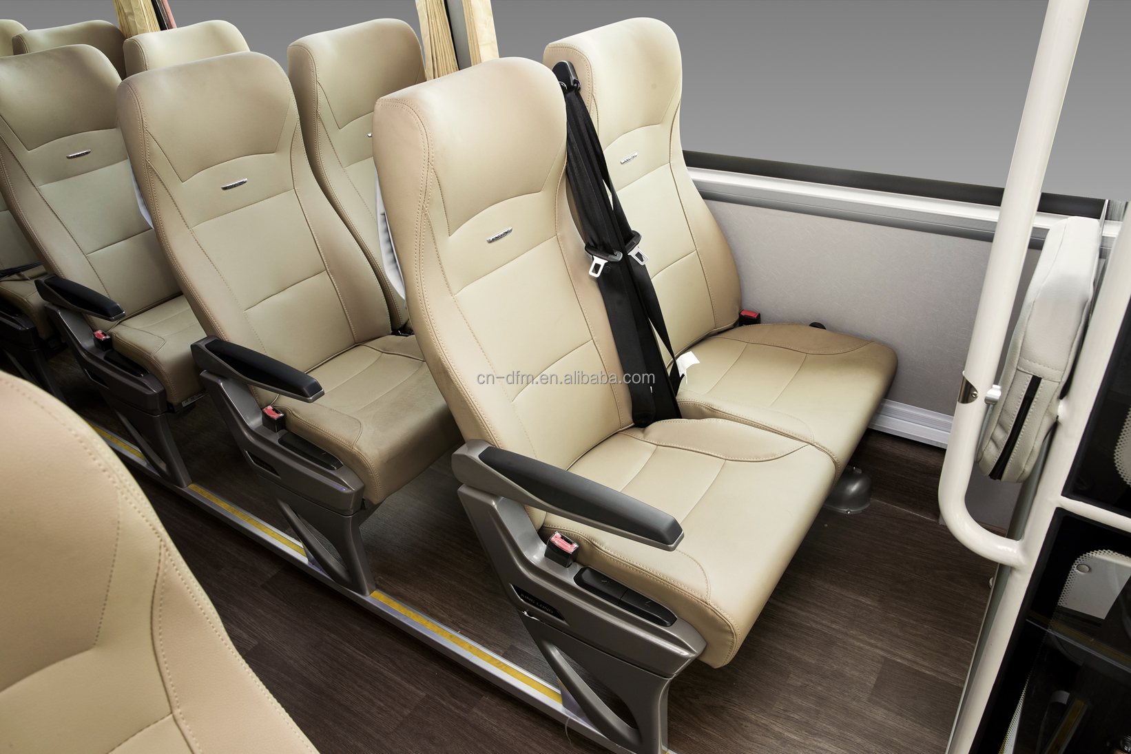 Affordable 49 Seats LHD Luxury Coach Bus Diesel Fuel Type with 2 2 Seats Arrangement