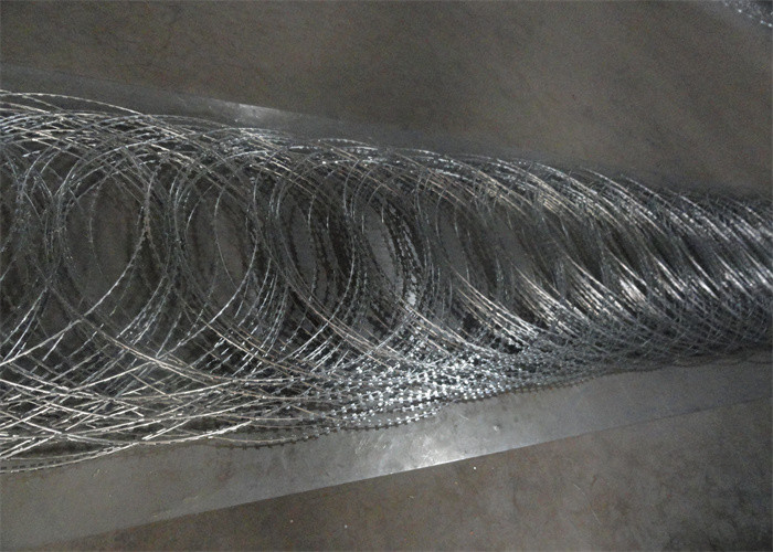 High Quality BTO22 Anti Climb / Anti Cut Razor Wire Fence For Perimeter Security With Factory Price