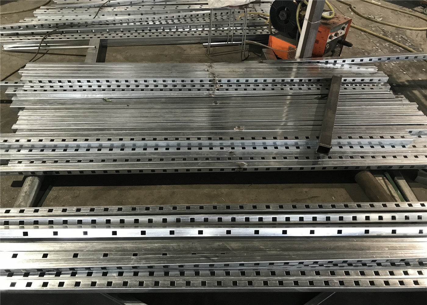 Diplomat Fencing Panels 2.1mtrs x 2.4mtrs Rail 45mm x 45mm Wall Thick 1.5mm Spacing 140mm