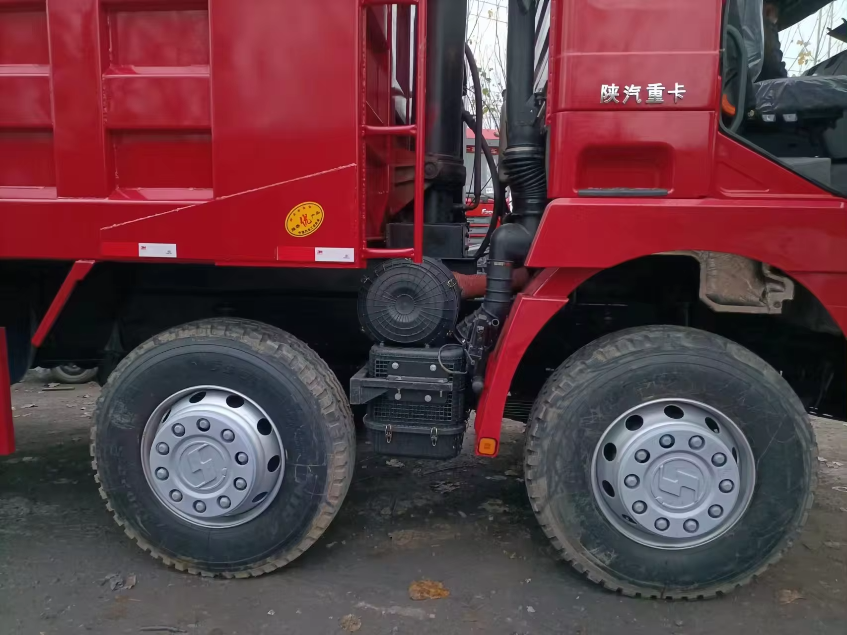 Tipper Truck Dump Truck from Shacman 40 tons 8x4 with and Wheel Rim 13.00/2.0-25