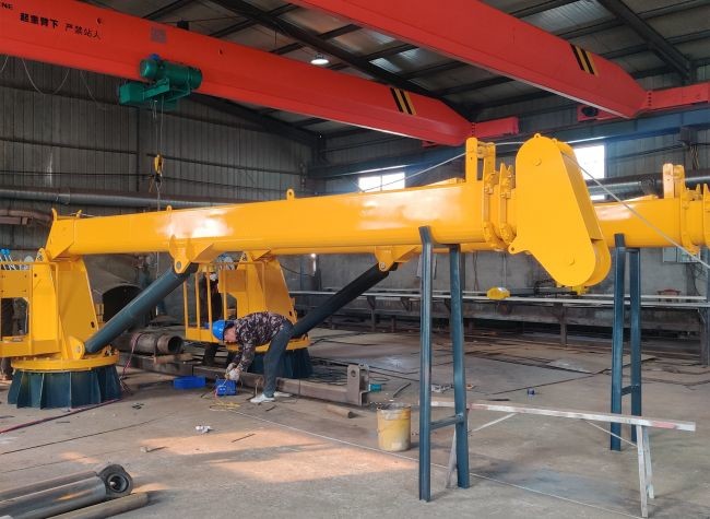 OEM Seaport Ship Cargo Crane Telescopic Arm Boat Deck Crane