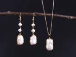 Natural Baroque Pearl necklace Cultured White Baroque Pearl Glass Chain Baroque