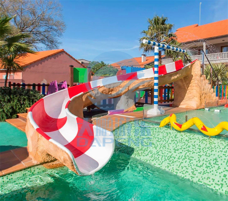 Kids Fiberglass Hill Curve Water Slide Customized 1.2m - 2m Height 0.8m Width