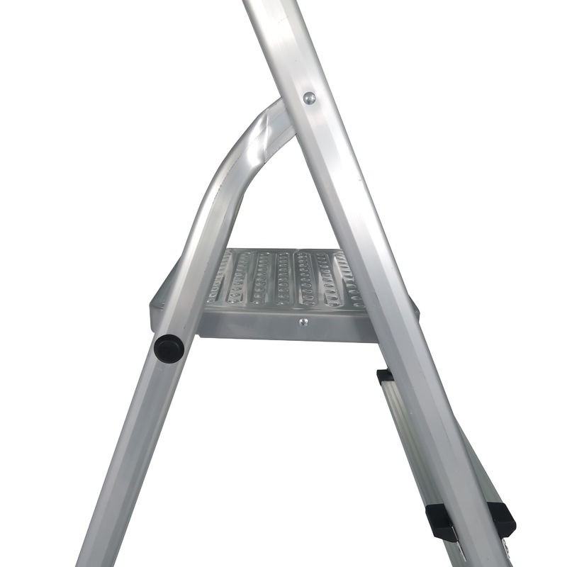 Outdoor Foldable Aluminum Ladder Safety Use 5 Steps For Changing Light Bulbs