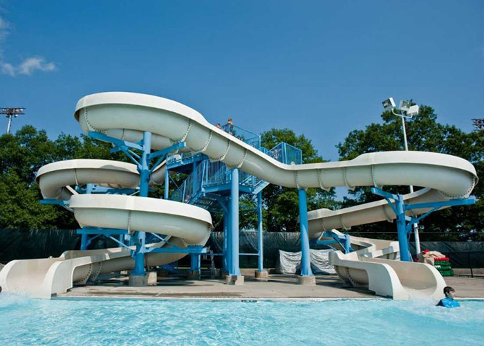 Professional Spiral Water Slide , Big Splash Water Slide 6 - 8mm Thickness