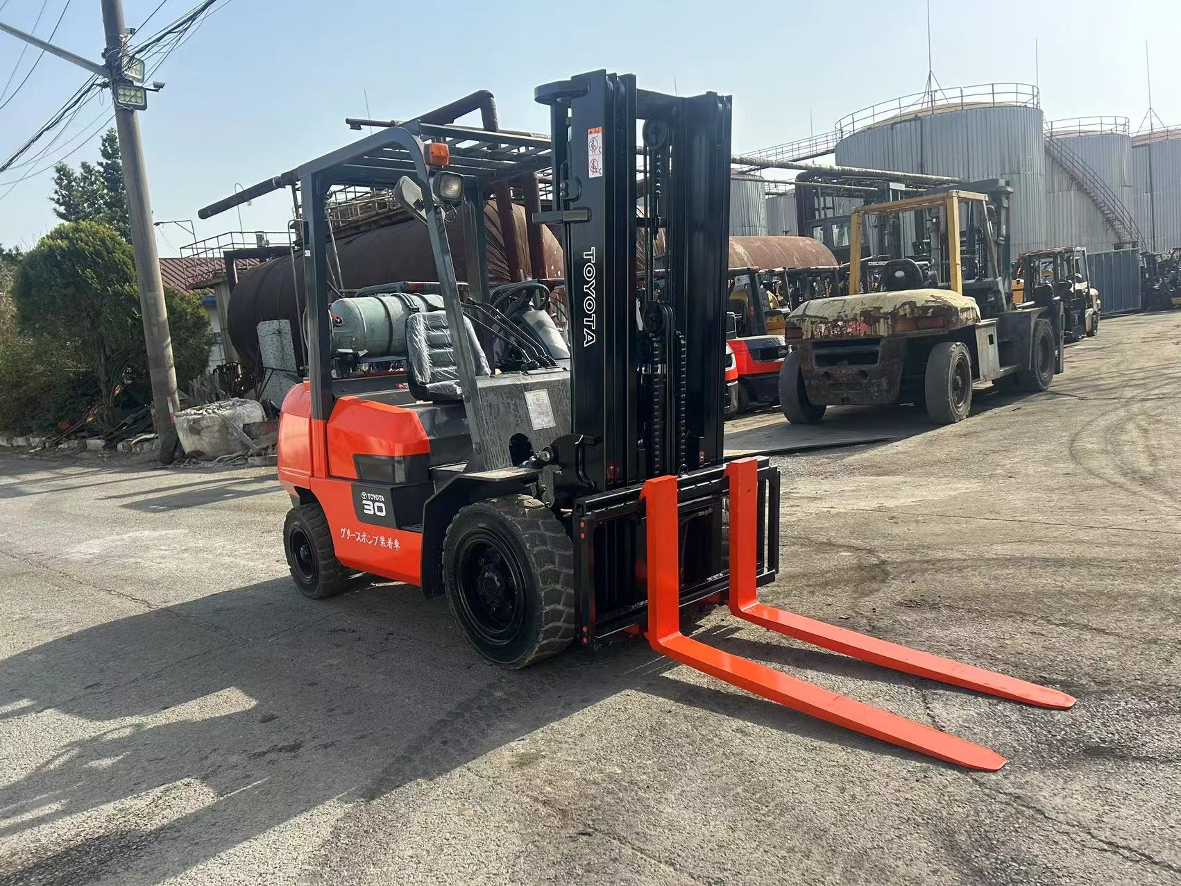 FGZN30 TOYOTA Forklift Used LPG 3 Ton Fork Lifting Machine LPG GAS Japanese Gasoline