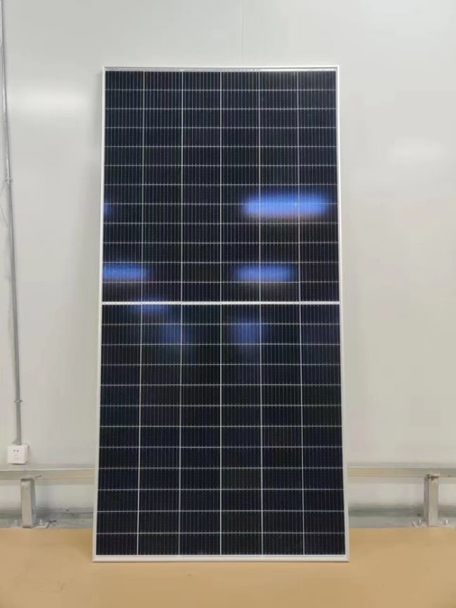 Monocrystalline 550W Rigid Solar Panels Fuse Rating 20A CE Certificated