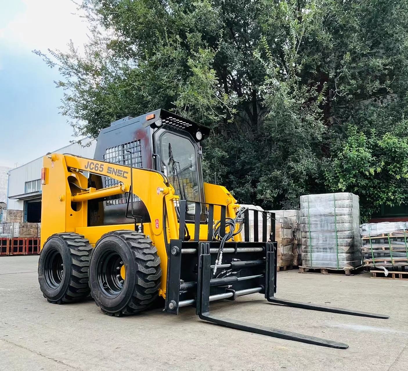 Earthmoving Machinery Tracked Skid Steer Loader TS50 Minicargador for Functionality