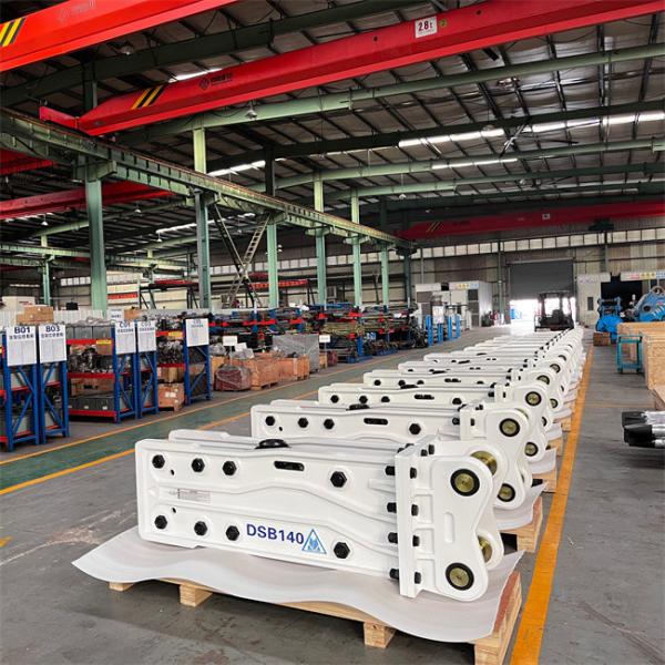 Good Quality 155mm Wide Chisel Hydraulic Breaker Rock Hammer For 26 Ton 30 Ton