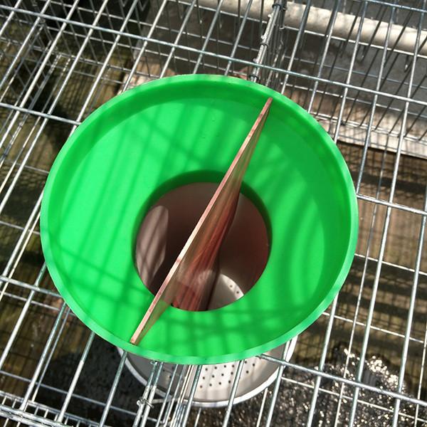 12 Mums Farm Rabbit Cage Hot Dipped Galvanized Steel Material Sliver / Green