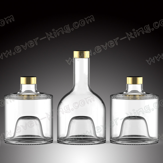 375ML 500ML Pyramid Shaped Liquor Glass Bottles