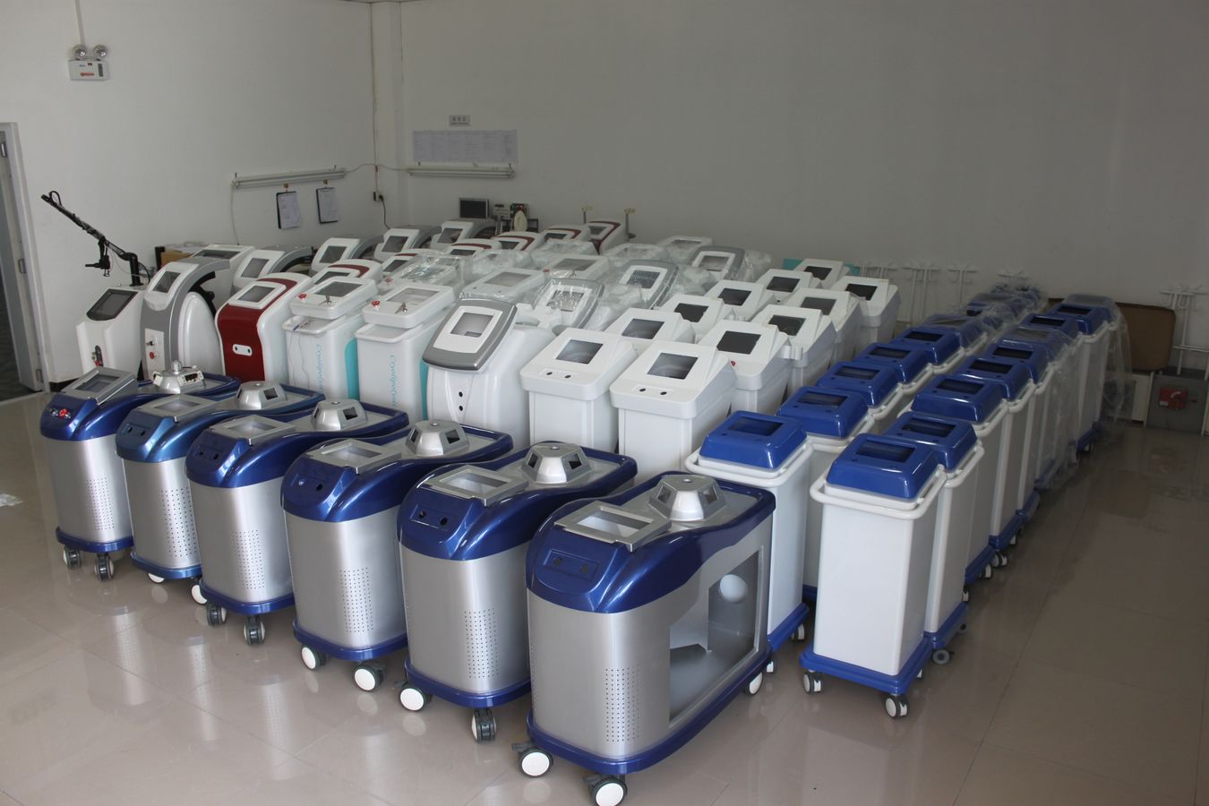 Nubway Insulated Fractional RF Microneedle Machine 50w For Wrinkle removal