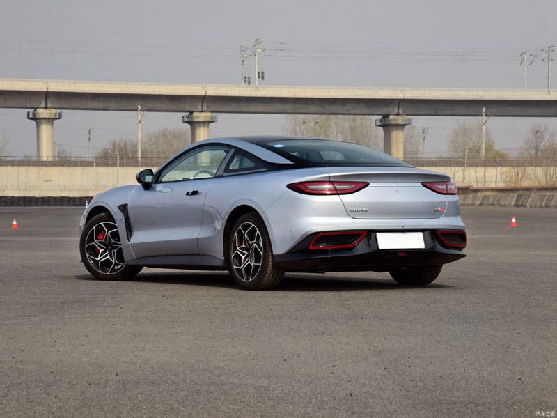 Fast Dispatch EV Car 2024 NEZHA Neta GT 660km Cruising Range High Speed Sports Car Electric Car New Energy Vehicle