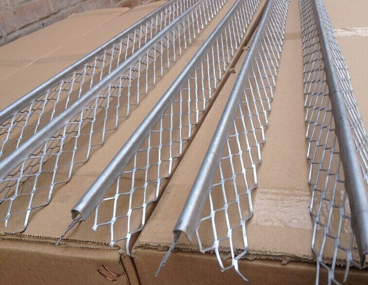 3cm Wings Metal Angle Bead Hot Dip Galvanized Drywall Protection 2.7m 50-80 Pcs / Box