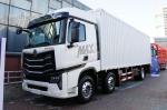 9.6 Meters Sinotruk HOWO Cargo Box Truck MAX 330HP 6X2