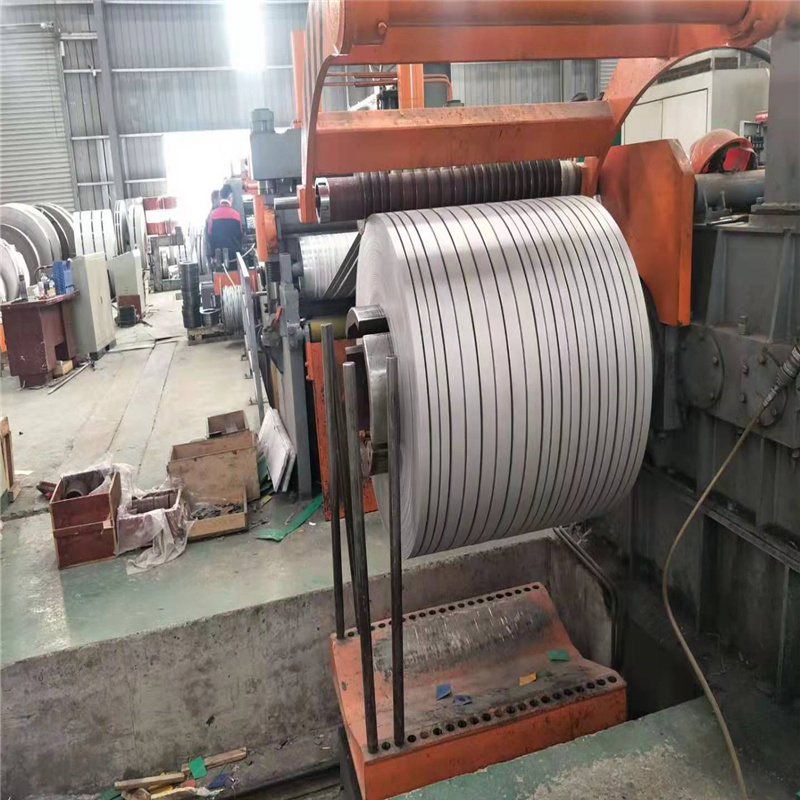 304 201 316L Hot Cold Rolled Steel Coil Grinding Slitting 0.1mm 0.2mm