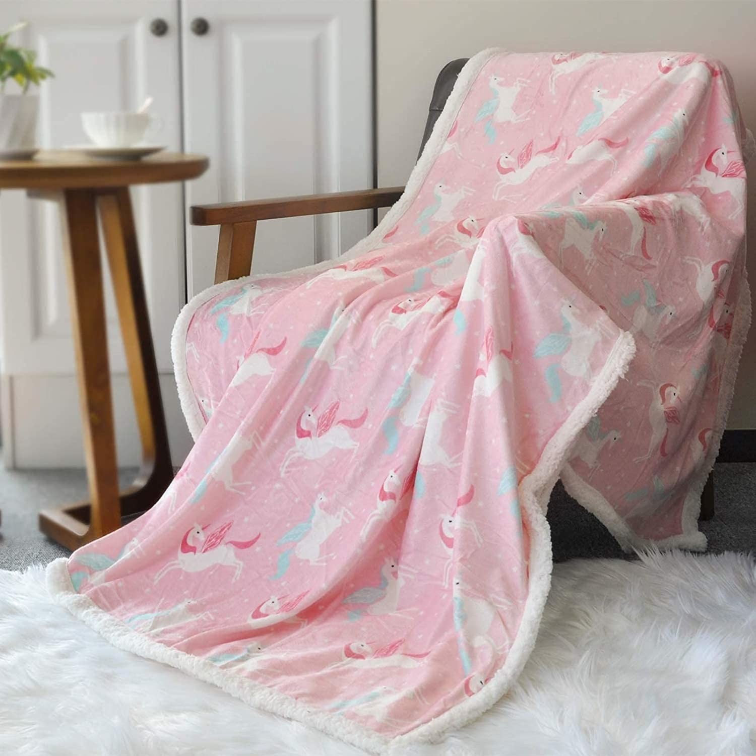 Anti Pilling Fleece Cartoon Throw Blankets Non Allergenic For All Seasons