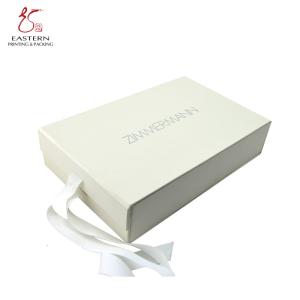 Wholesale Ribbon Decoration White Paperboard Box With Hinged Lid For Clothing from china suppliers