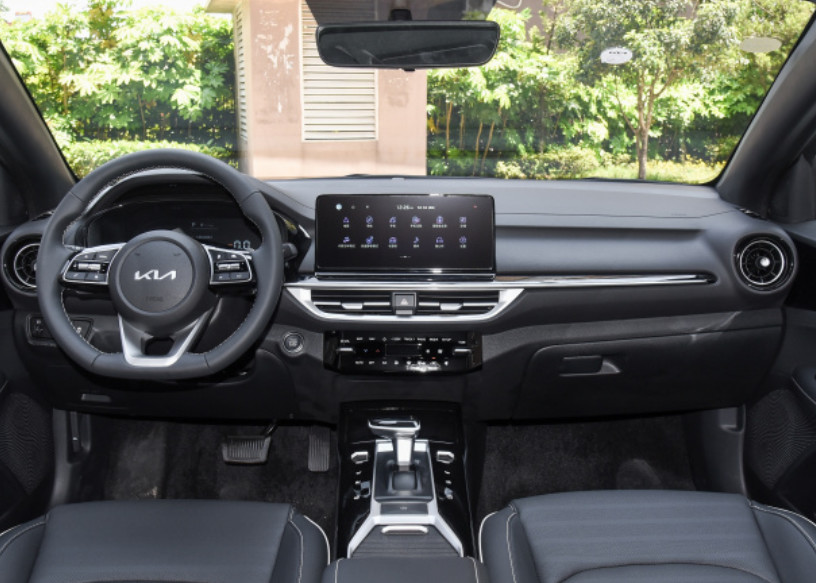 KIA K3 2023 1.5L CVT Shushi Model Gasoline 4 Door 5 Seats Sedan