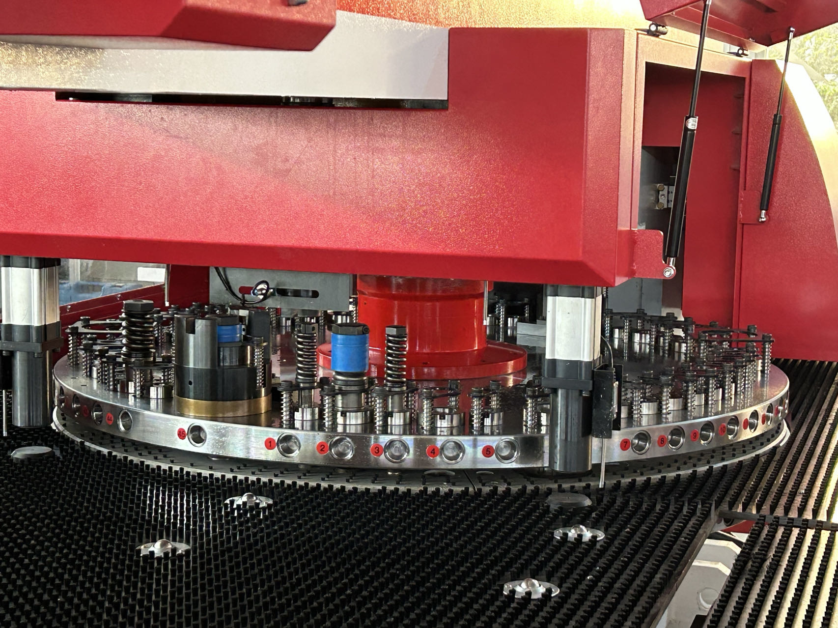 Cnc Turret Press Punching 30ton MachineCnc Plate Punching Machine