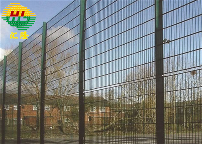 Green Ral 6005 Anti Climb 358 Mesh Fencing Panels 2.3m Height 540-690N/m2