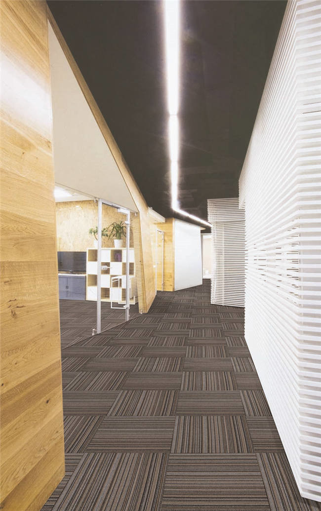 Modern 100% PP Printed Carpet Tiles Patterned Carpet Squares Multi Function