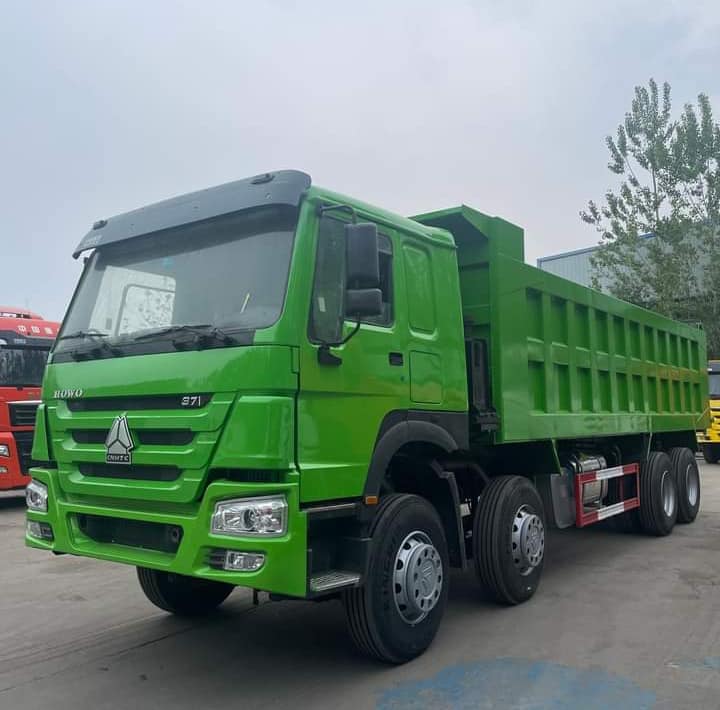 371 Hp/336hp/420hp Used Howo Dump Truck 8x4 Tipper Truck with Manual Transmission