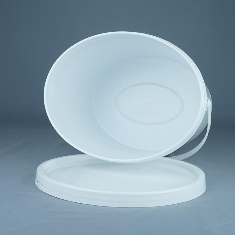 20 Liter Oval Plastic Bucket With Lid And Handle