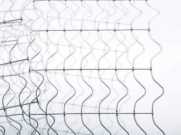 The overview of CWC mesh with 8 line wires