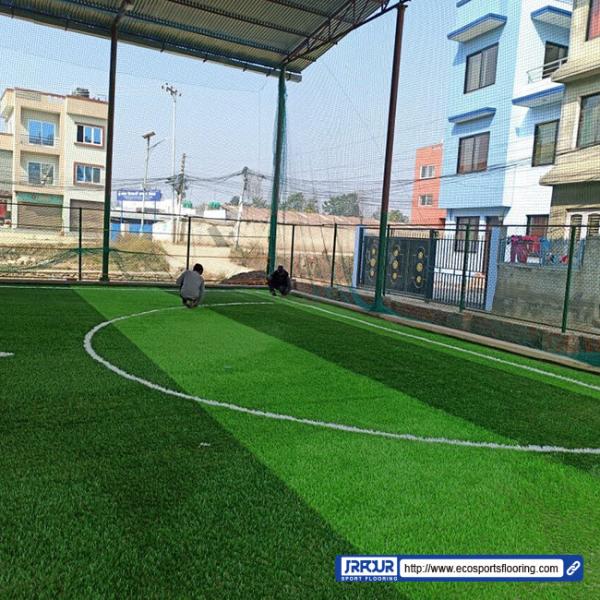 14000 Dtex Artificial Turf Grass Diamond Shape PE 20mm Anti Ultraviolet