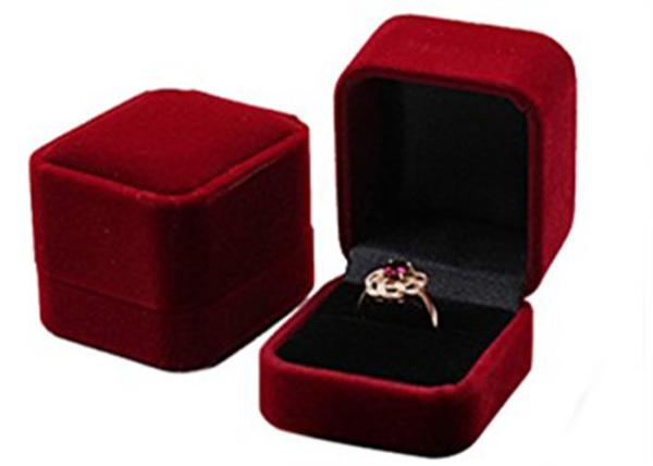 Hard Plastic Ring Jewelry Box Flannelette Velvet Covered Screen Printing 54 * 58