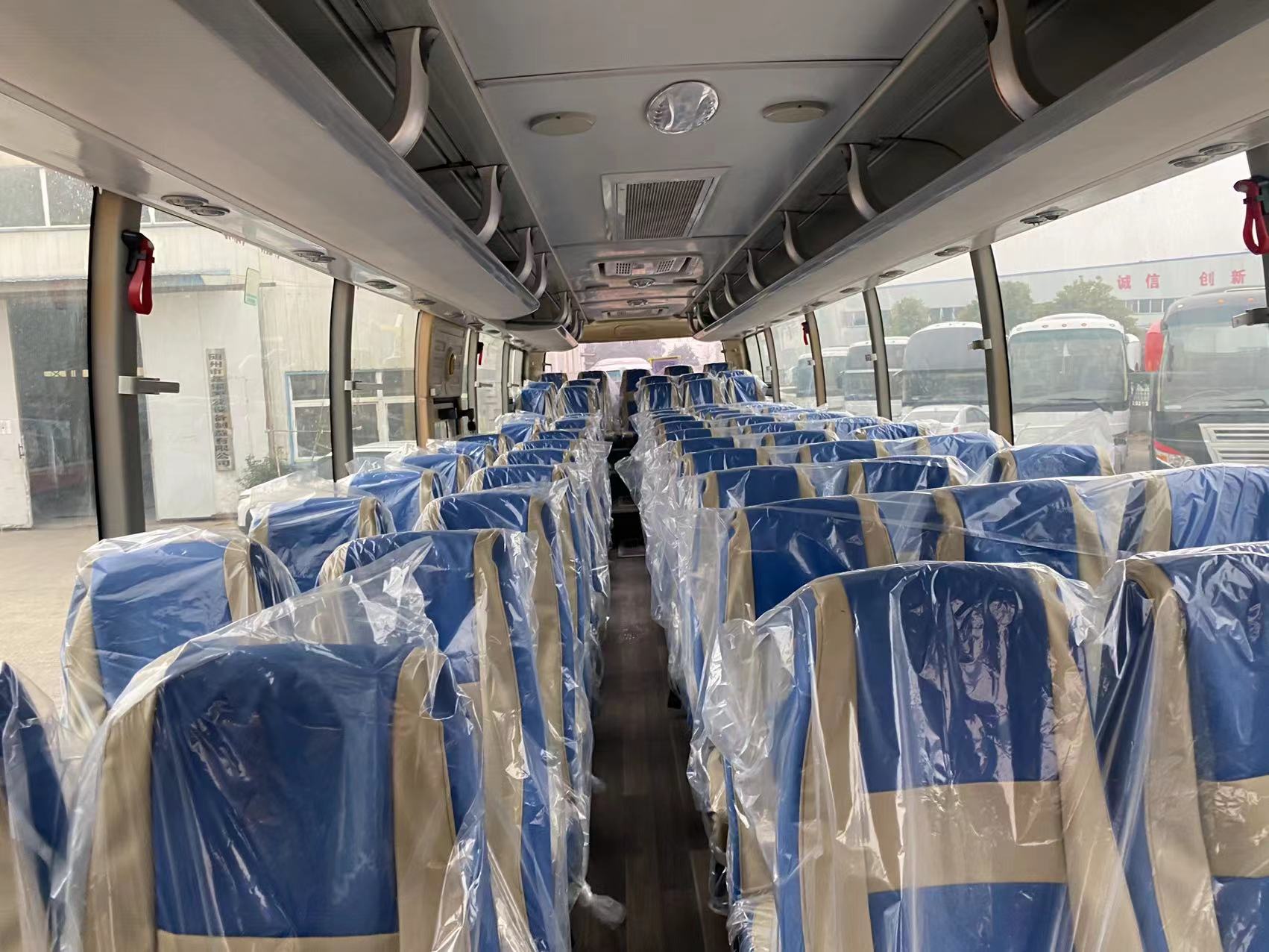 70 Seats Used Luxury Coach Bus with Diesel Fuel Type and 6 8L Engine Capacity