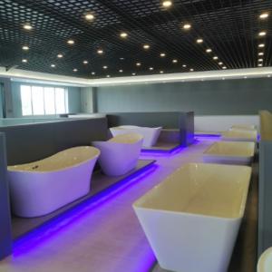 Wholesale Sustainable Acrylic Custom Freestanding Bathtub 1700mm Rectangular from china suppliers