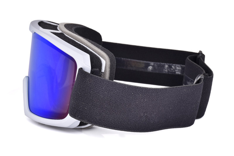 Fashionable Ski Goggles Customized Logo With Triple Layer High Density Soft Face Foam