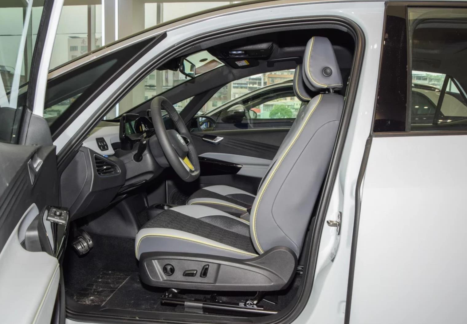 In stock VW ID3 ID4, the cheapest white, gray, green and red in China