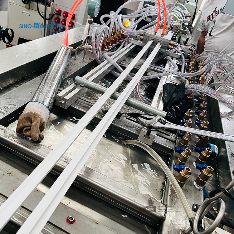 30kw Automatic PVC Angle Line Making Machine 60-80kg/H