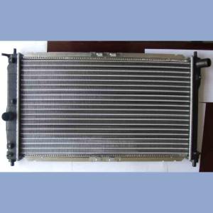 Wholesale Heating radiator Daewoo car radiator from china suppliers
