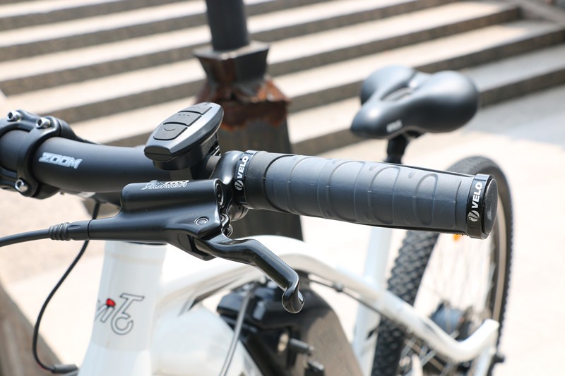 Aluminum Alloy Frame 36V Electric Mountain Bike With 8Fun Motor Kettle Battery