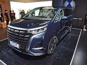 Wholesale Denza D9 2022 EV 600 4WD Zunrong Version Large MPV Luxury New Car 5 Door 7 Seats from china suppliers