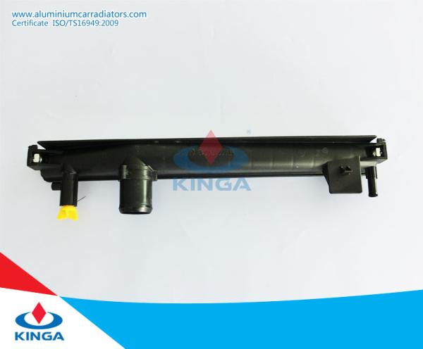 Plastic Radiator Tank Of Auto Radiator For Toyota Previa Rav 4 2007 ACR50/ACA30