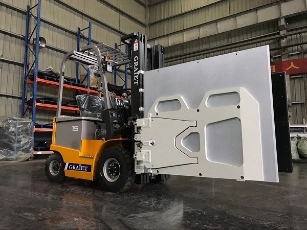 1.5t Chariot Elevateur Electric with Carton Clamp