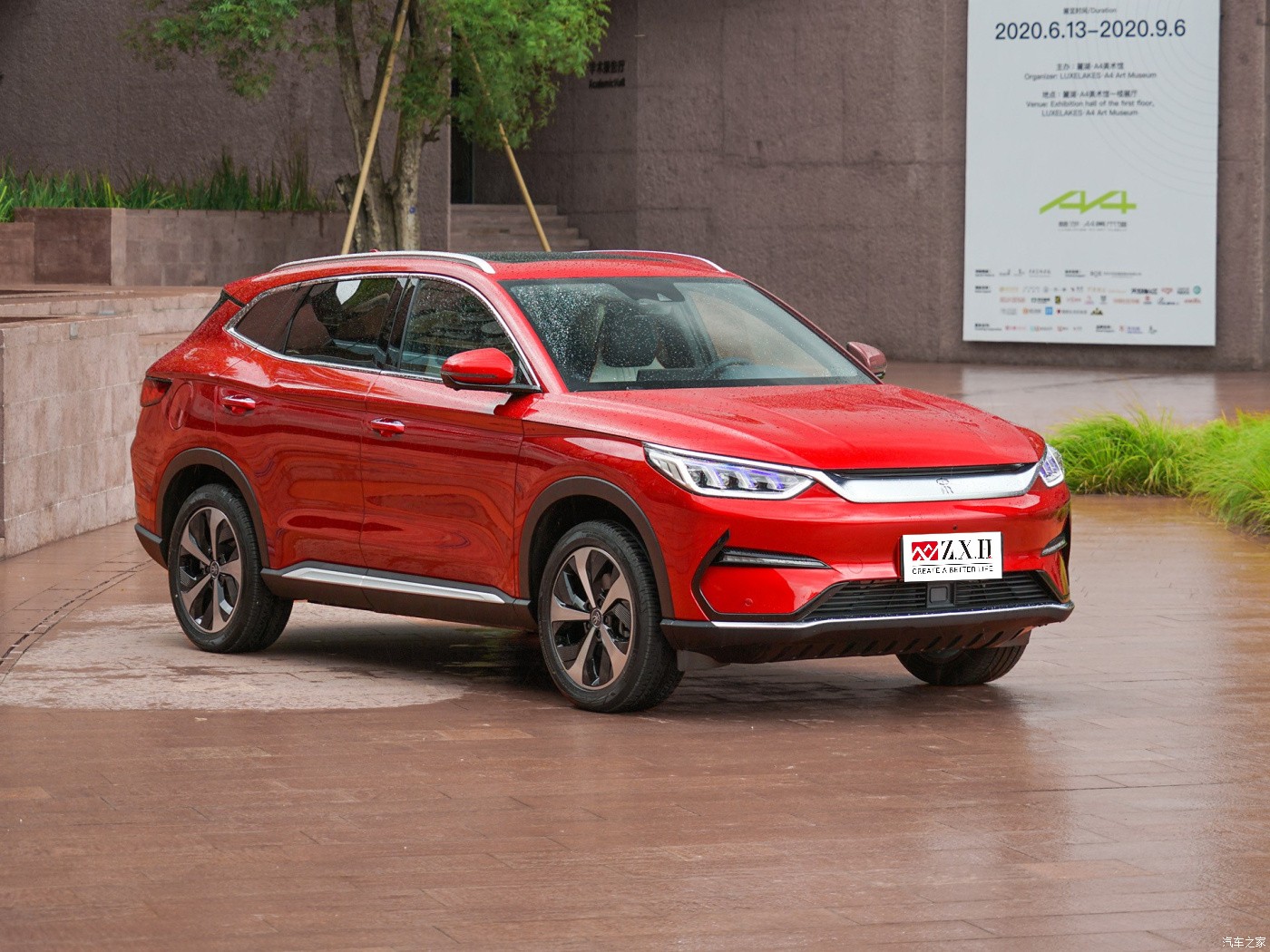 New car the flagship B YD Song PLUS a Chinese-made five-door five-seat compact SUV has a range of 505 kilometers electric car